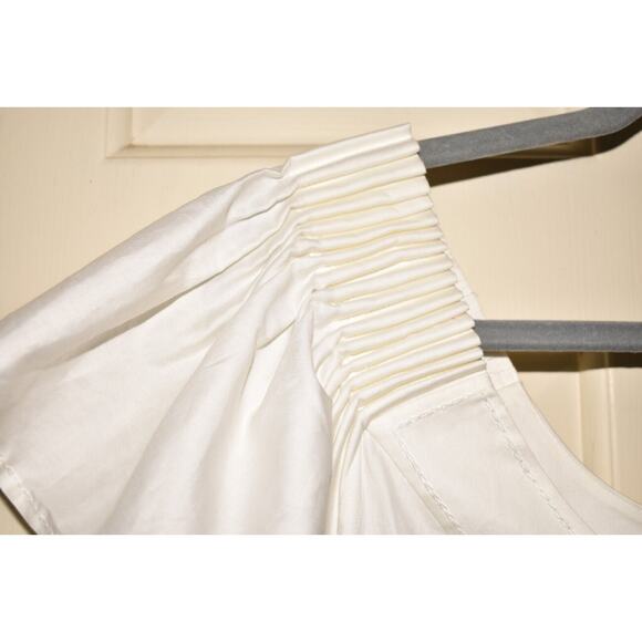 DIANE VON FURSTENBERG NEW $298 Scoop Neck Pleated Shoulder Blouse Size 6 - Picture 3 of 4
